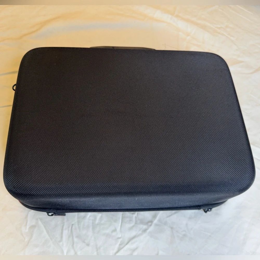 NWOT Zadii Hard Carrying Case Compatible with Switch OLED and Nintendo Switch